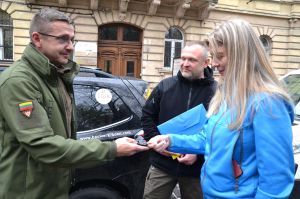 Литовські журналісти в єдиному пориві всієї країни  допомагають нам здолати ворога